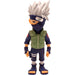 Profil gauche de la figurine Kakashi Minix montrant le bandeau frontal et la posture dynamique