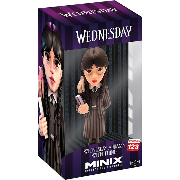 Figurine Minix de Wednesday en position debout avec détails soignés