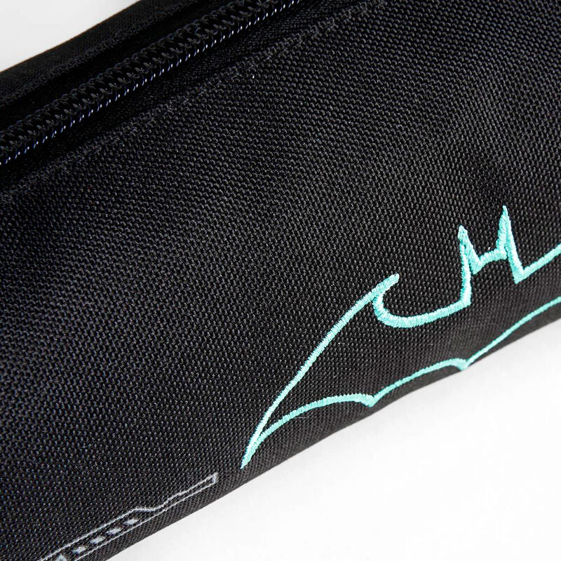 Trousse Batman CERDÁ ouverte montrant l'espace de rangement intérieur pour crayons