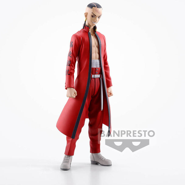 Profil latéral de la figurine Kakucho montrant son expression déterminée et sa posture dynamique