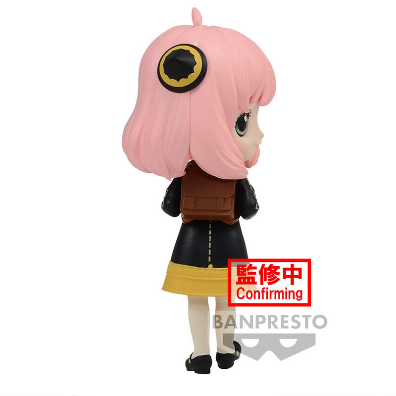 Vue rapprochée du visage expressif de la figurine Anya Forger version Q Posket 6 cm