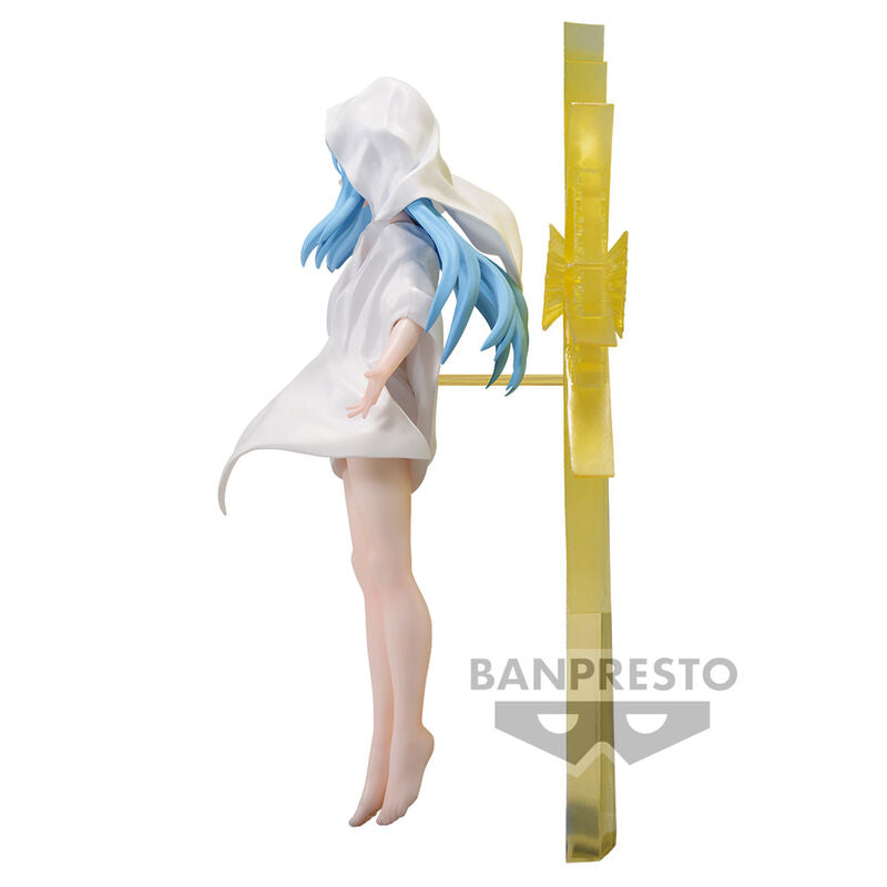 Vue rapprochée des détails du visage et des vêtements de la figurine Rimuru 16cm