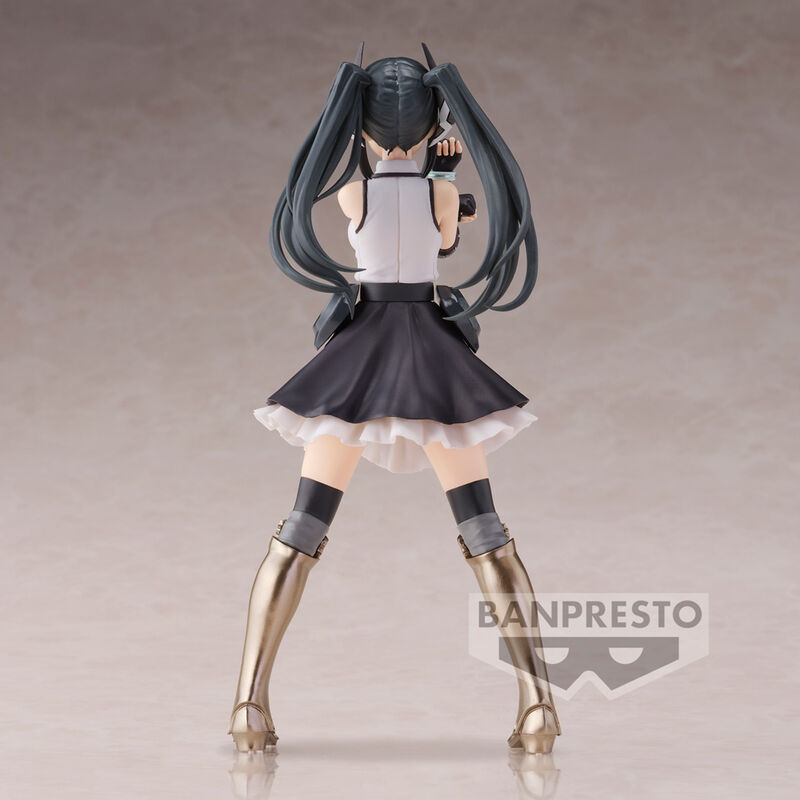 Vue arrière de la figurine Shy Lady noire de 17cm, exposant les détails et la texture du vêtement.