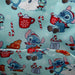 Gros plan sur les détails métalliques et les paillettes du sac Stitch Noël