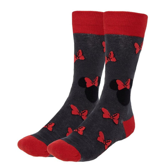 Détail du motif Minnie sur chaussette adulte, couleurs vives et design soigné CERDÁ
