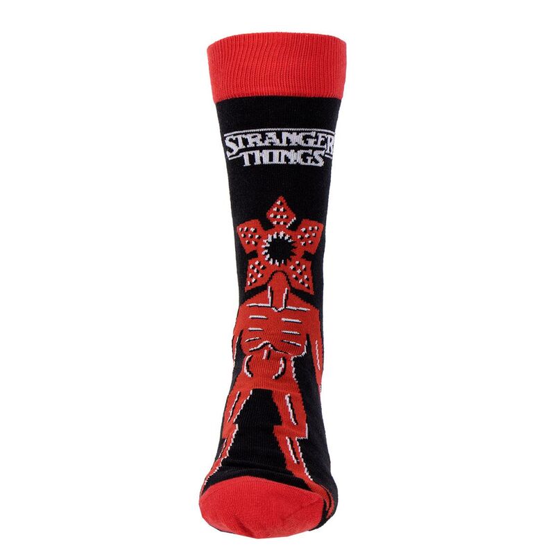 Chaussettes Stranger Things emballées dans un pack de 3 prêtes à être portées