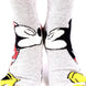 Chaussettes adultes Disney Minnie portées, illustrant confort et style décontracté