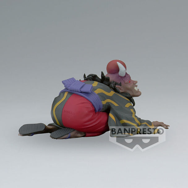 Vue latérale de la figurine Hantengu BANPRESTO montrant les couleurs vives et la pose dynamique