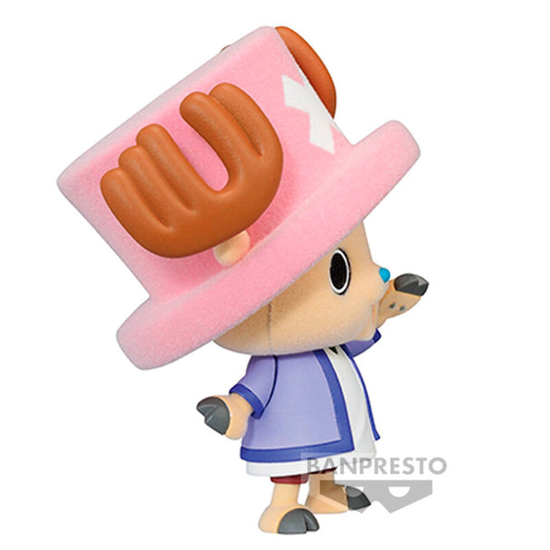 Gros plan sur la tête de la figurine Tony Chopper Fluffy Puffy avec expression joyeuse