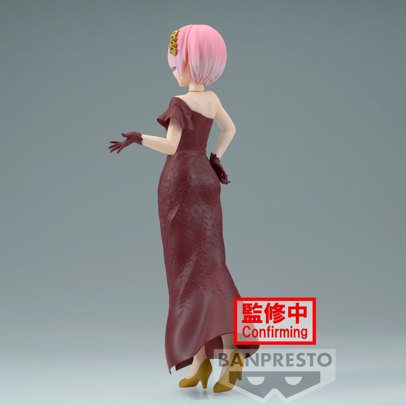 Zoom sur le visage expressif et les couleurs vives de la figurine Ram Re:Zero 23 cm