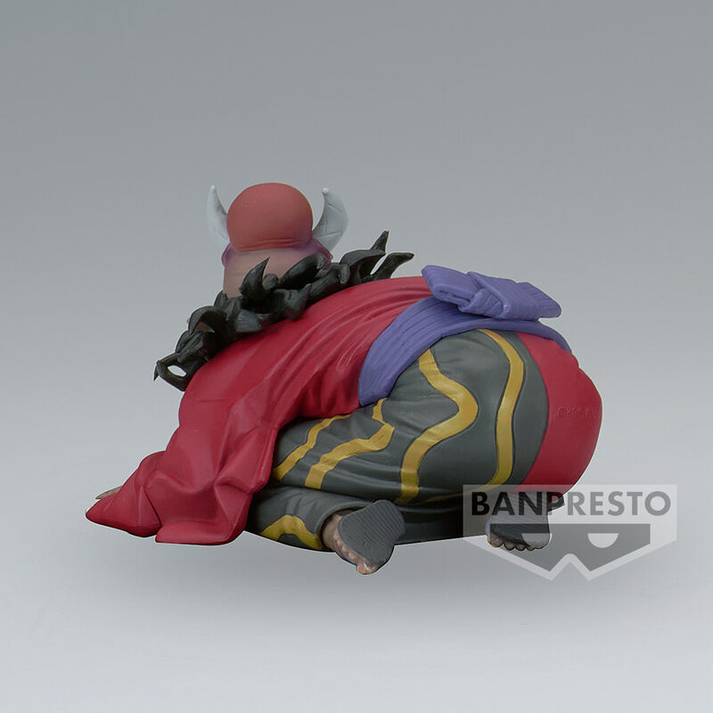 Ensemble des 4 images montrant la figurine Hantengu sous différents angles et éclairages