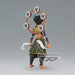 Vue latérale de la figurine Zohakuten Demon Slayer avec éclairage mettant en valeur les textures
