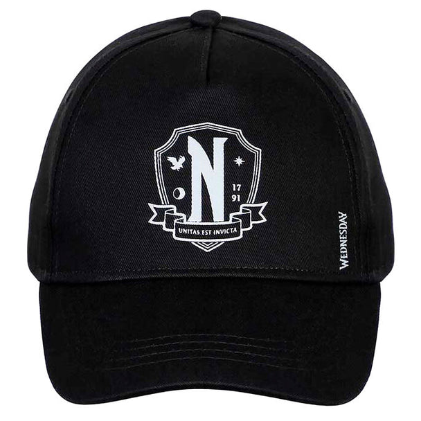 Casquette Wednesday pour enfant taille 8 ans vue de face avec logo KARACTERMANIA