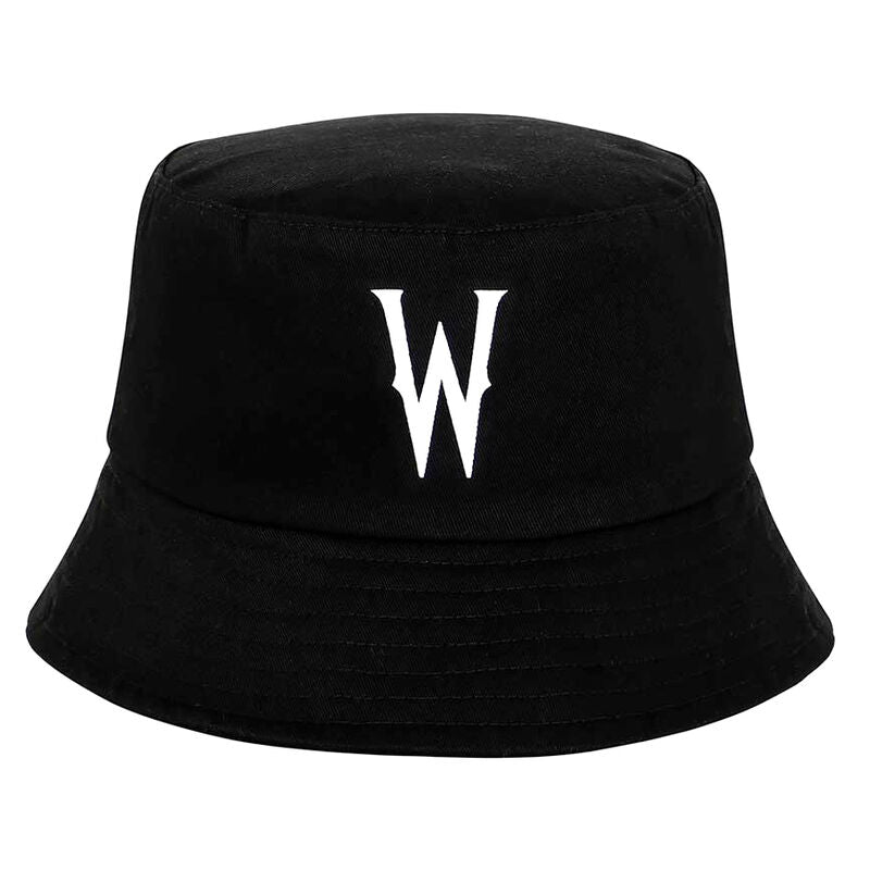 Vue de côté du chapeau bob Wednesday pour enfant de 8 ans, couleur et texture visibles en détail
