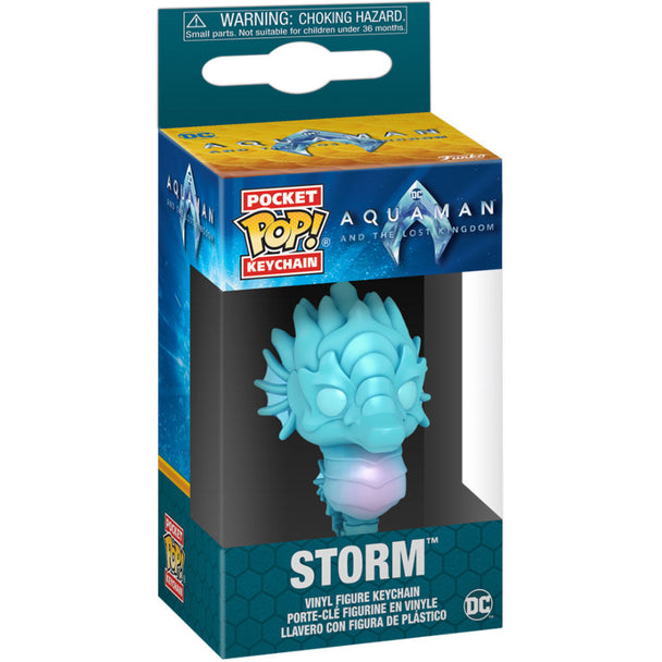 Vue rapprochée du porte-clés Aquaman Storm FUNKO Pocket POP montrant les finitions et la chaîne métallique