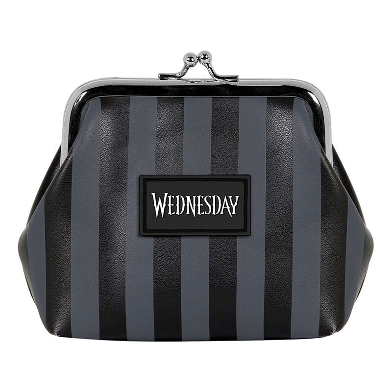 Sac Wednesday KARACTERMANIA porté en bandoulière, parfait pour un style tendance et pratique
