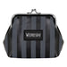 Sac Wednesday KARACTERMANIA porté en bandoulière, parfait pour un style tendance et pratique