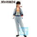 Figurine Himura Kenshin posée sur socle, montrant les finitions et accessoires