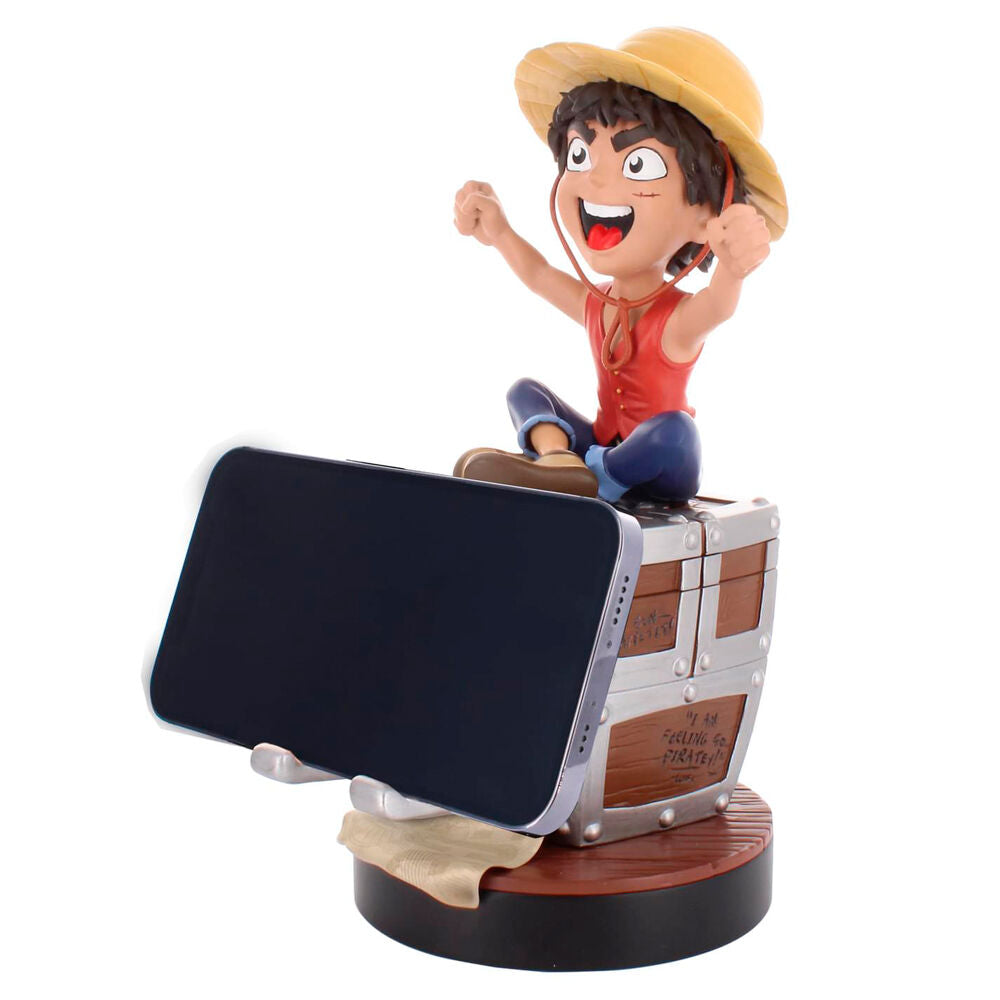 Support Cable Guy Luffy en situation sur un bureau avec accessoires gaming
