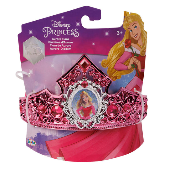 Couronne tiara dorée avec strass brillants en gros plan