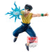 Gros plan sur le visage expressif de la figurine Yusuke Urameshi Yu Yu Hakusho