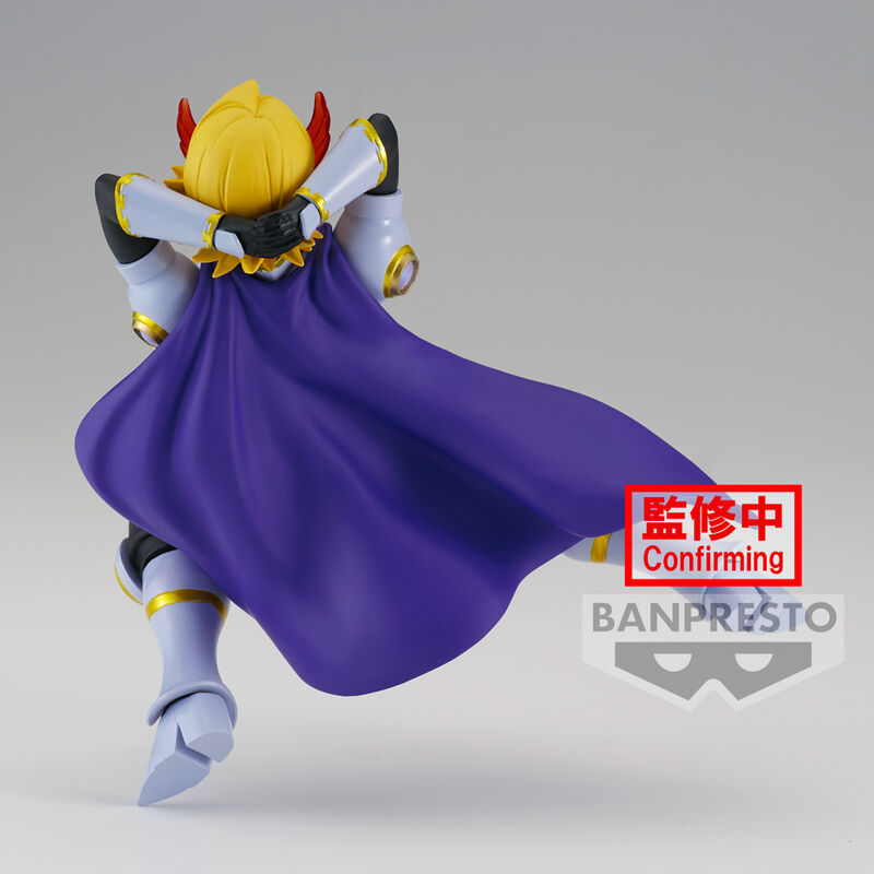 Figurine Yuga Aoyama BANPRESTO sur socle, prête à être exposée