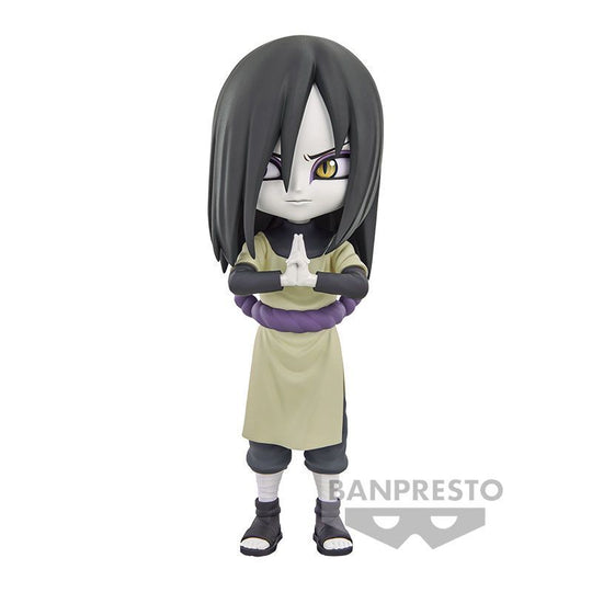 Photo en lumière naturelle mettant en valeur les couleurs de la figurine Orochimaru