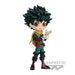Présentation de la figurine Izuku Midoriya Q Posket sur socle, idéale pour collection et exposition.
