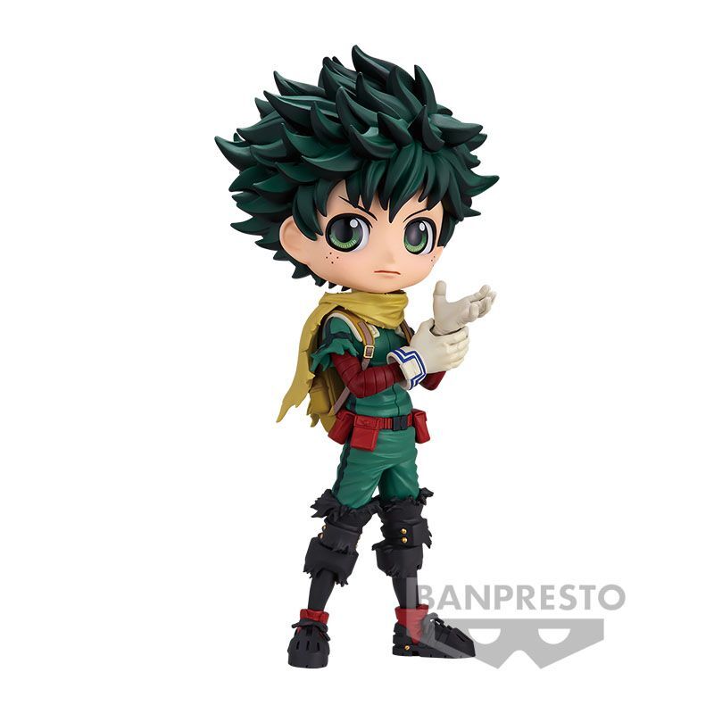 Présentation de la figurine Izuku Midoriya Q Posket sur socle, idéale pour collection et exposition.
