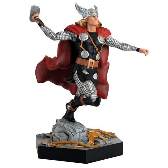 Gros plan sur le visage et le marteau de la figurine Thor Marvel, édition EAGLEMOSS HERO COLLECTOR