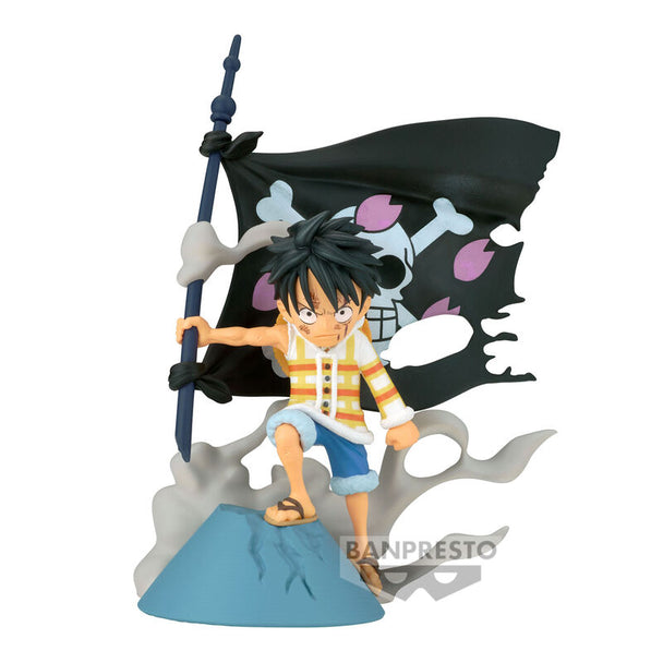 Figurine Monkey D Luffy One Piece WCF Log Stories vue de face avec détails des vêtements et expression dynamique