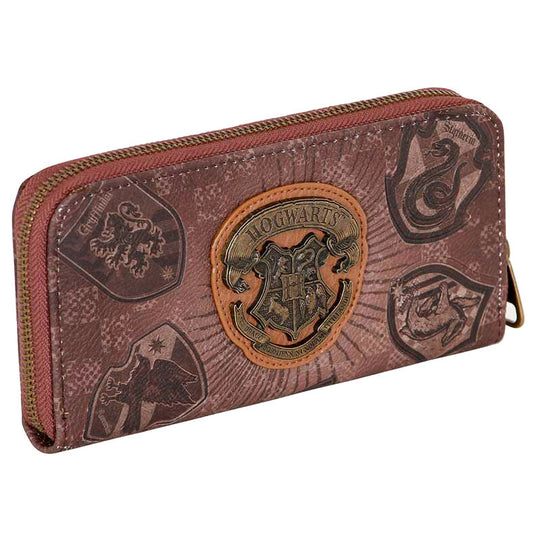 Portefeuille Harry Potter Pride posé sur un fond neutre mettant en valeur ses couleurs vives