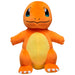 Peluche Salamèche Pokémon de 26 cm vue de face, avec ses couleurs vives et détails réalistes, signée JAZWARES.