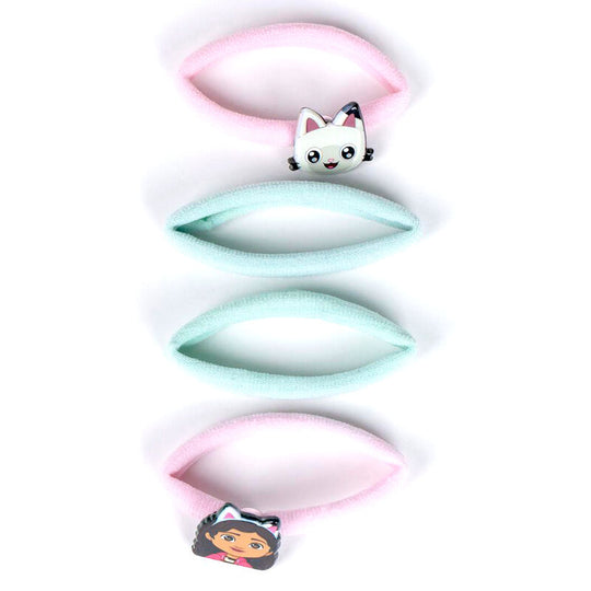 Zoom sur un chouchou Gabby Doll House CERDÁ mettant en valeur sa texture douce et sa qualité de fabrication