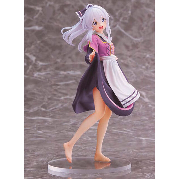 Figurine Elaina Grape Stomping en PVC par TAITO, représentant la sorcière Elaina dans une pose dynamique avec des raisins, issue de l'anime Wandering Witch.