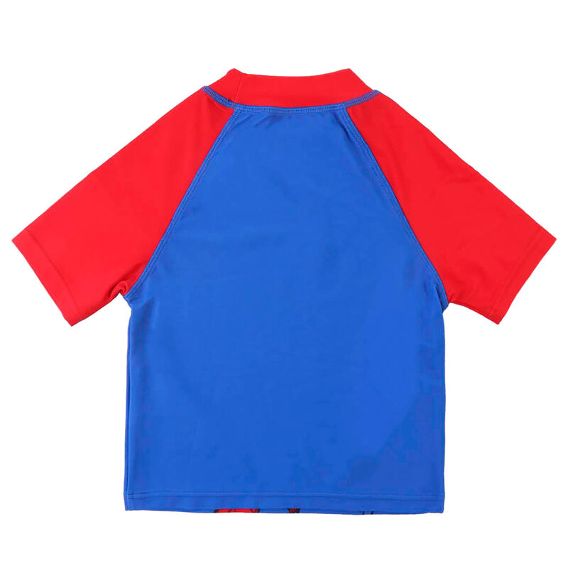 Détail du tissu et du logo Spiderman sur le t-shirt de bain CERDÁ pour enfant, protection solaire UV50