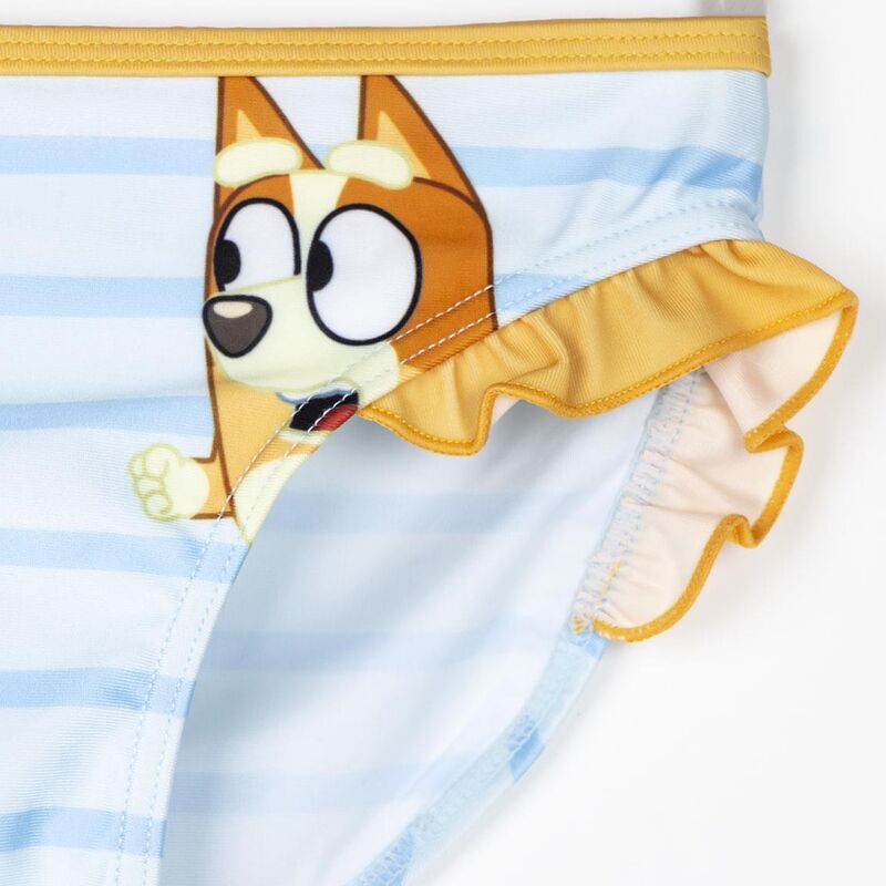 Bikini Bluey CERDÁ porté par une enfant, idéal pour la plage et la piscine en été