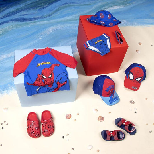 Présentation des différentes tailles disponibles du slip de bain Spiderman Marvel CERDÁ