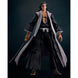 Vue rapprochée du visage expressif de la figurine Kenpachi Zaraki avec ses yeux perçants.