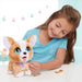 La peluche interactive FurReal Poopalots Corgi avec sa laisse attachée, prête à être promenée par un enfant.