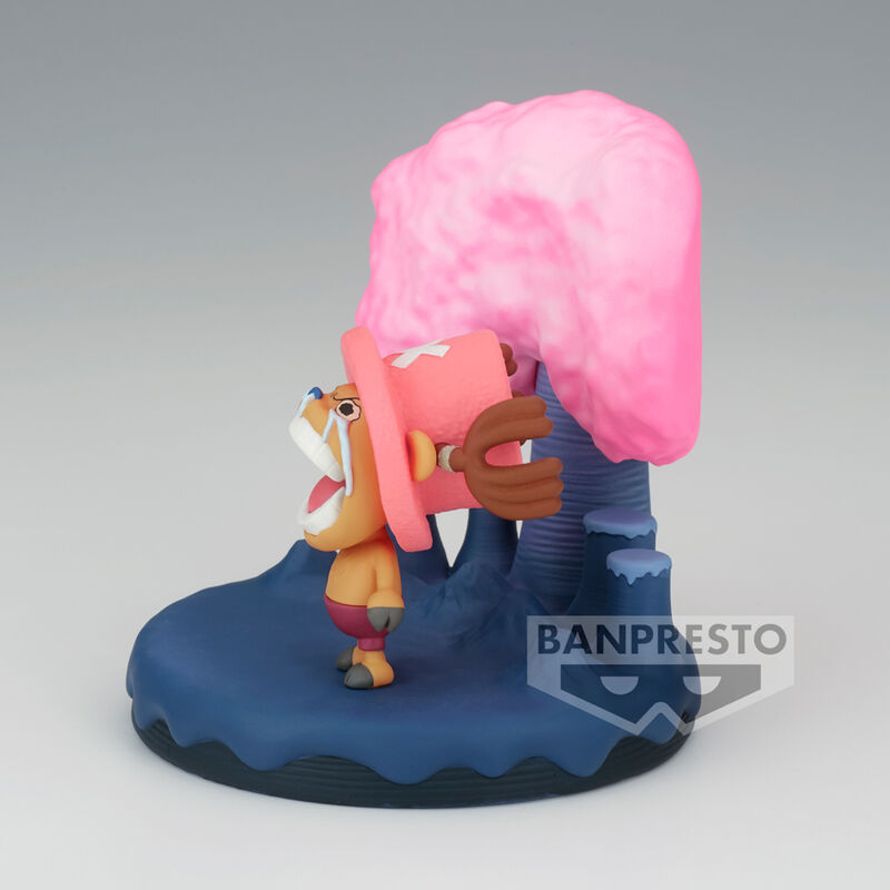 Vue arrière de la figurine Tony Tony Chopper illustrant la finition soignée et les textures réalistes