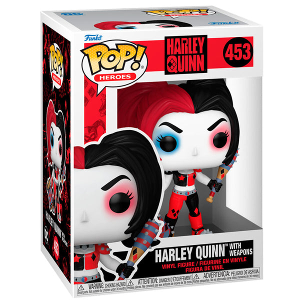 Détail de la figurine Funko POP Harley Quinn avec armes, montrant les couleurs vives et le design unique