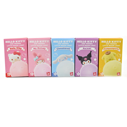 Zoom sur la texture et les détails de la figurine Hello Kitty lumineuse en PVC