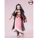 Figurine articulée Nezuko Kamado avec son kimono rose et accessoires détaillés