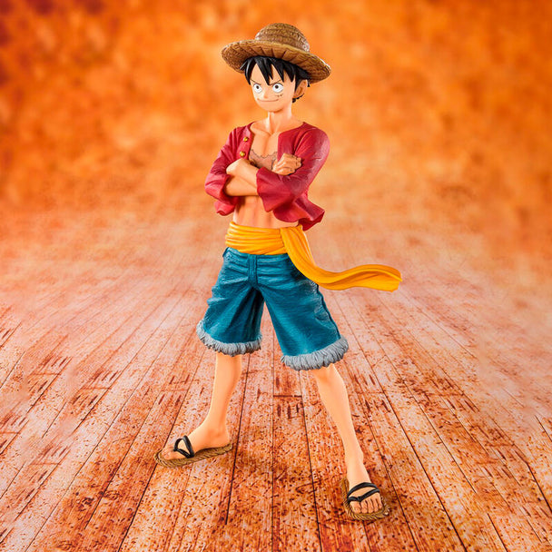 Détail du visage expressif de la figurine Monkey D Luffy avec son sourire caractéristique
