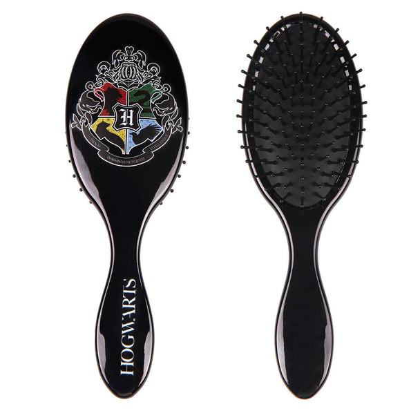 Gros plan sur les poils de la brosse Harry Potter Poudlard CERDÁ montrant leur qualité
