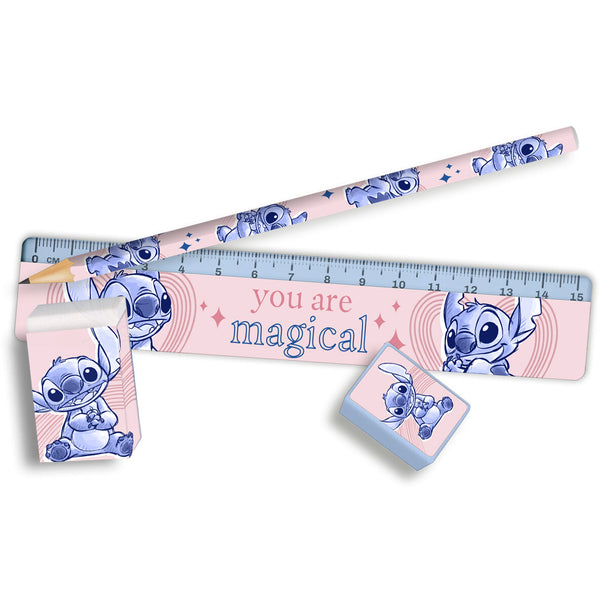 Détail du design coloré du set de papeterie Disney Stitch avec logo KIDS LICENSING
