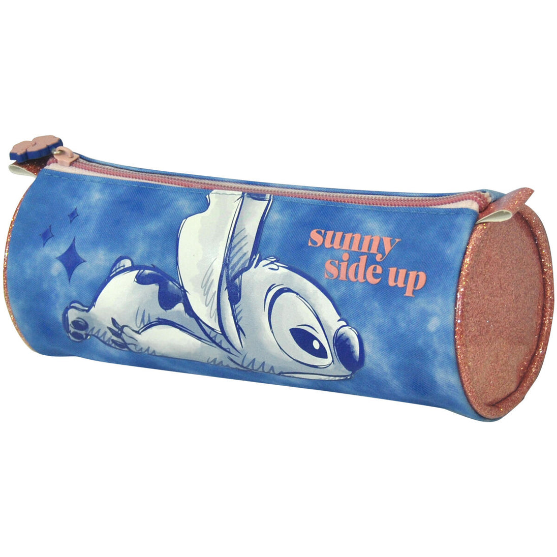 Image montrant la peluche Stitch Disney de profil, soulignant sa qualité et finition soignée
