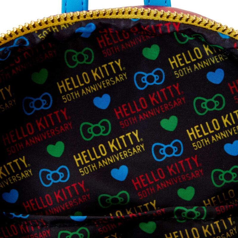 Intérieur du sac à dos Loungefly Hello Kitty avec doublure assortie exclusive et espace de rangement