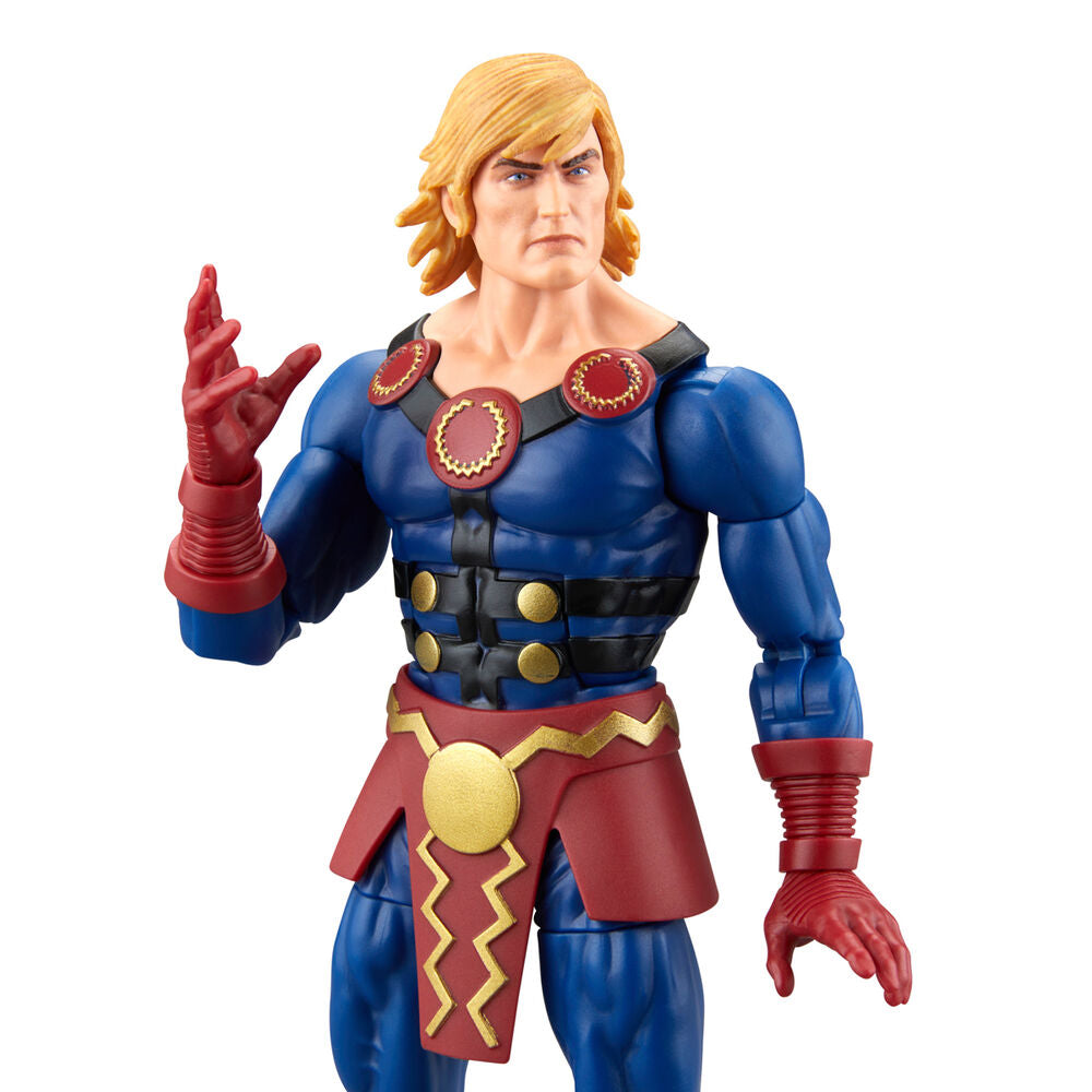 Image rapprochée des mains articulées de la figurine Marvel Legends Ikaris